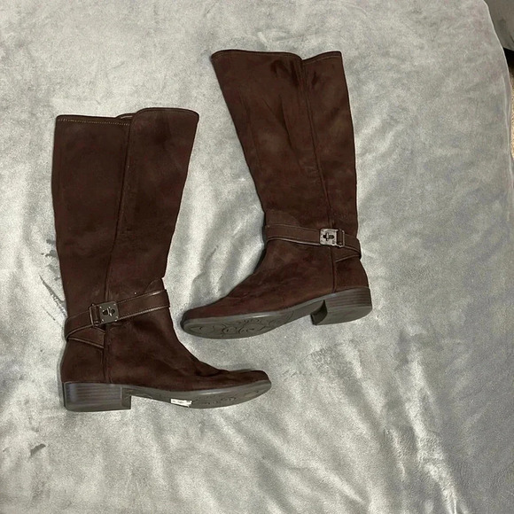 ❤️‍🔥 Dark Brown Knee High Suede Boots - Picture 1 of 6